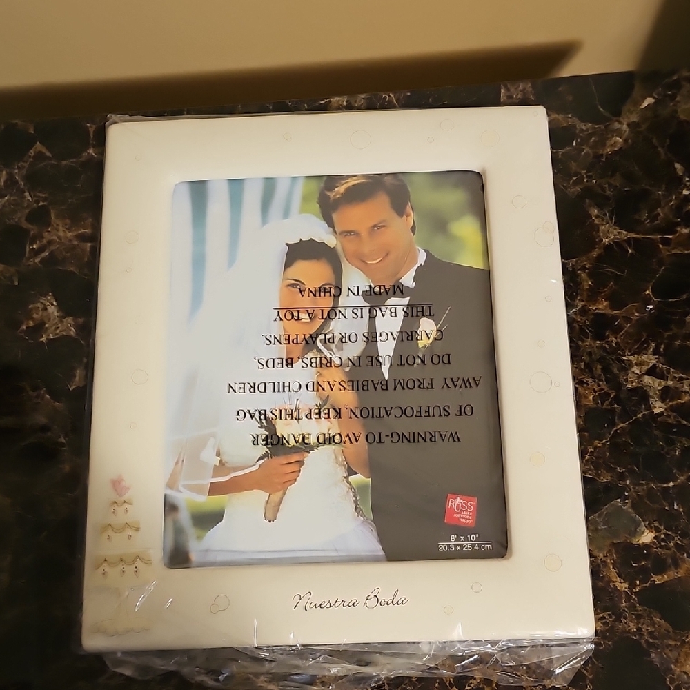 Russ Cream Wedding Photo Frame